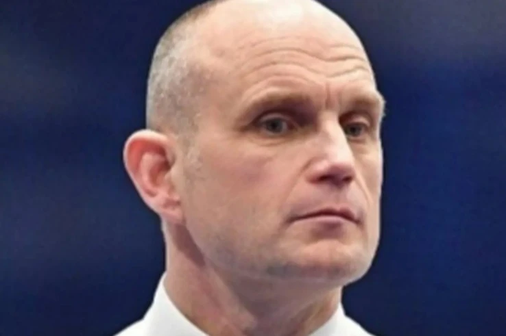 England boxing referee suspended after pestering woman for threesome