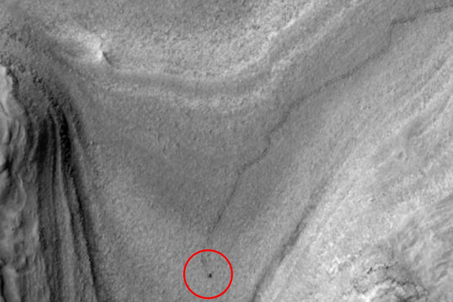 First-of-its-kind Nasa image shows mystery object CRAWLING 1,000ft across Mars