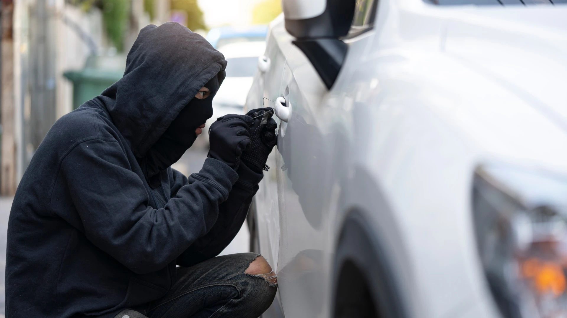 The terrifying new tricks thieves use to steal YOUR car - and how to foil them