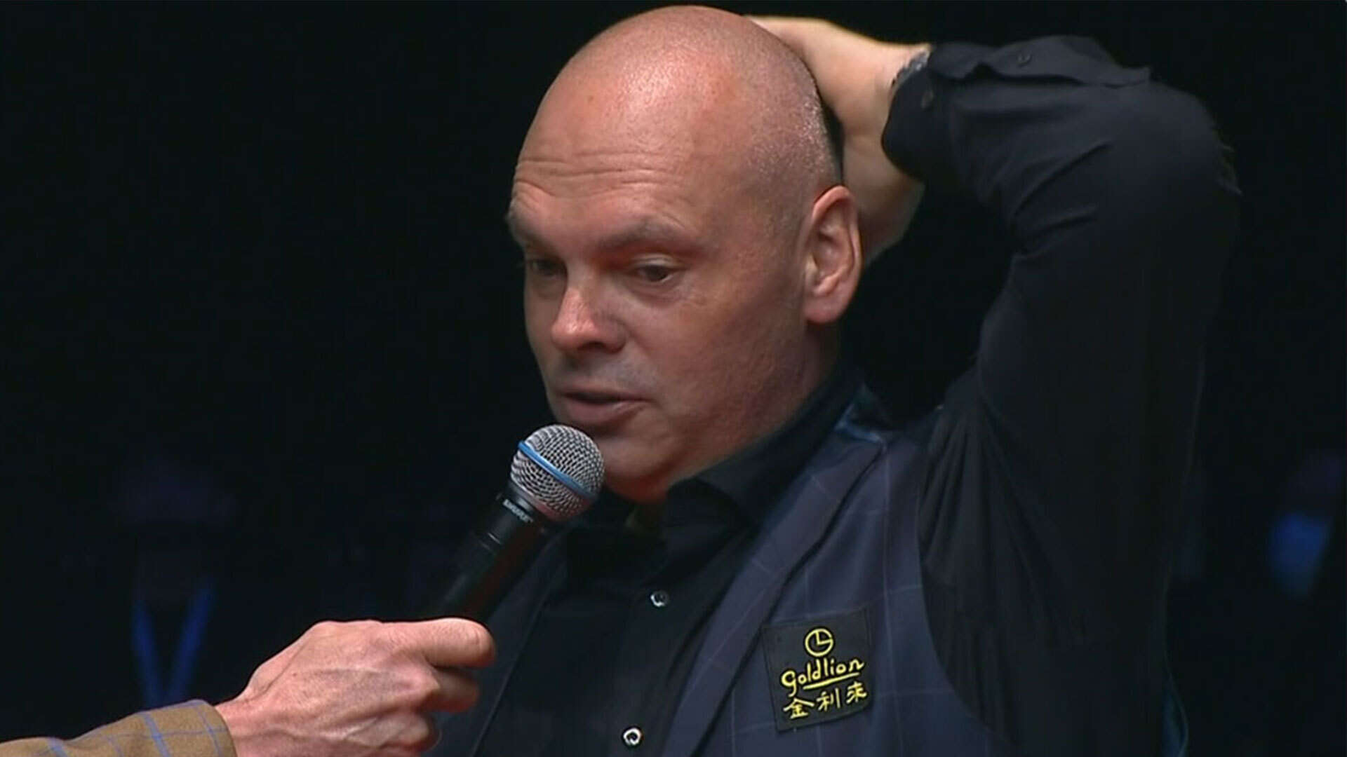 Stuart Bingham breaks down in tears after World Grand Prix final defeat