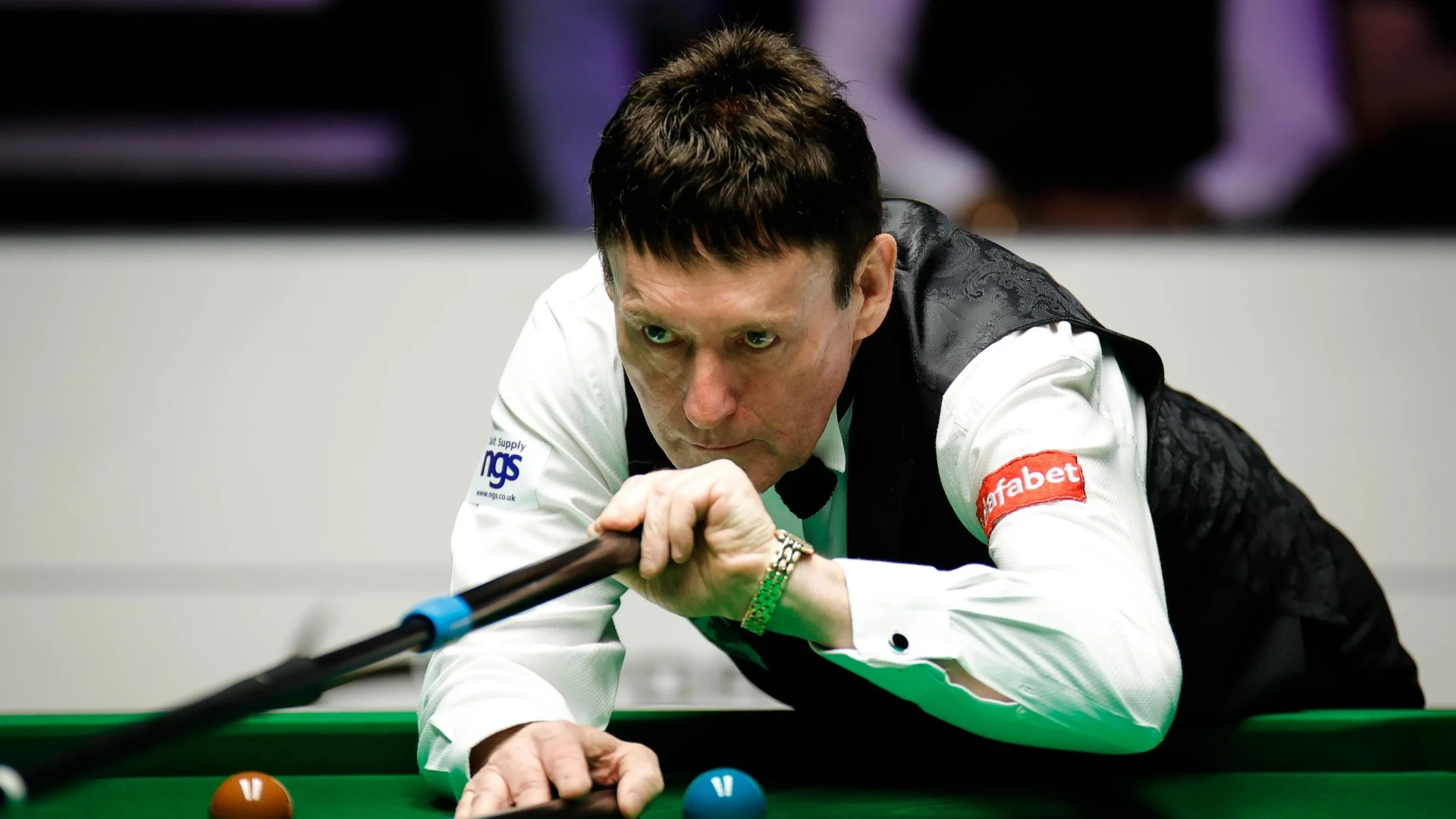 Champ Figueiredo headlines day one, Jimmy White forced to wait for opener