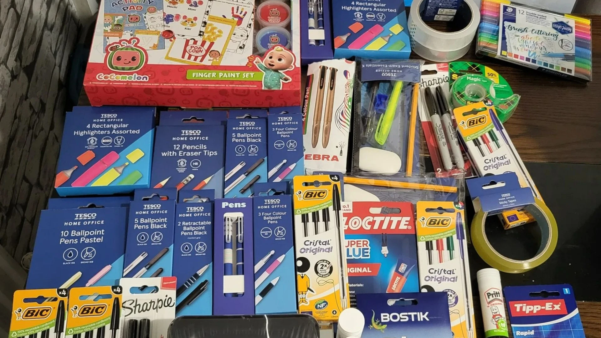 Parents racing to buy back to school essentials & they bag a haul for under £10