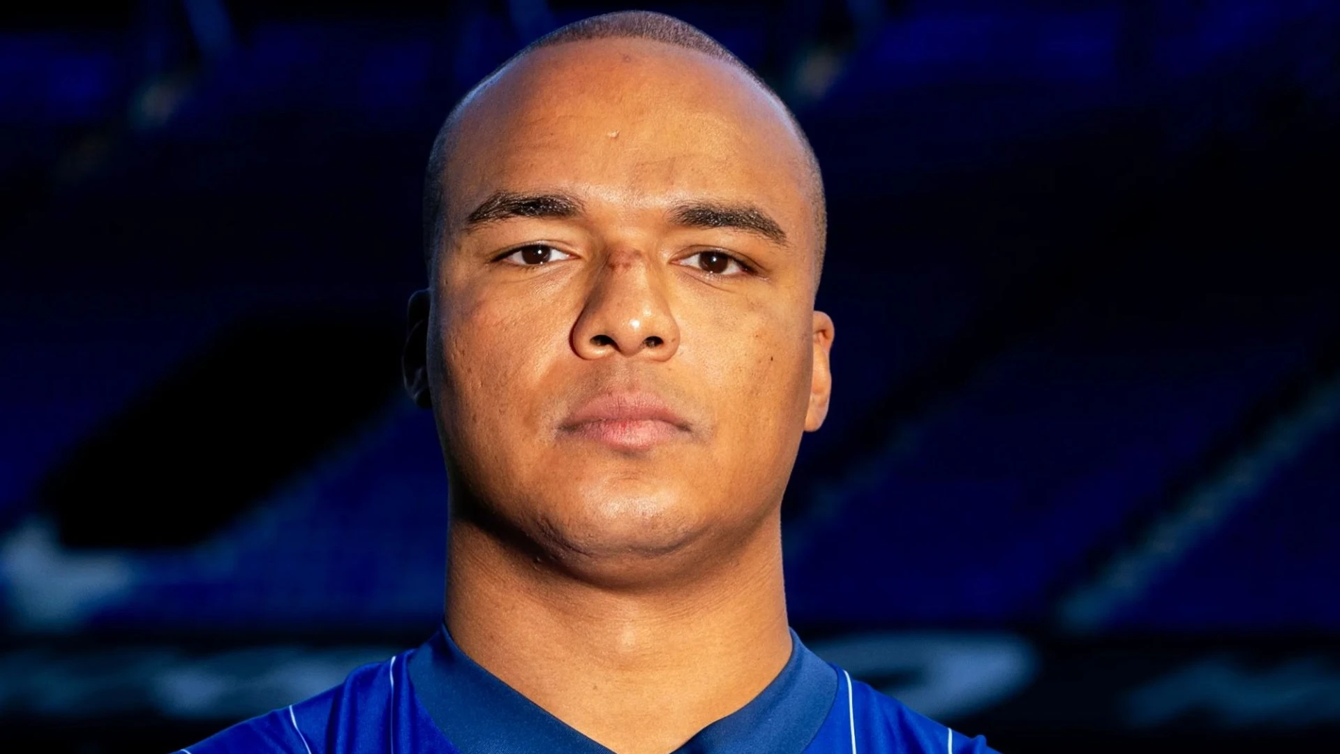 Prem star reveals he was secretly a boxer as a kid and throws support to Wardley