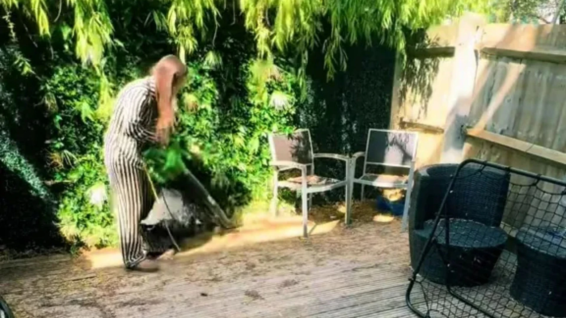 I gave my bland decking some va-va-voom with a massive Temu buy - it's only £8
