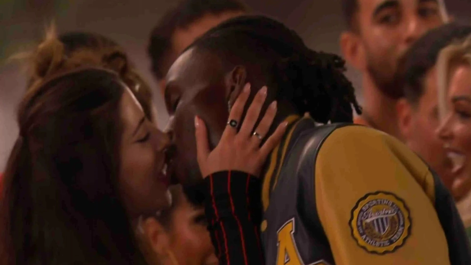 Love Island's Yasmin slammed as 'game-player' as she snogs Harry AND Dejon