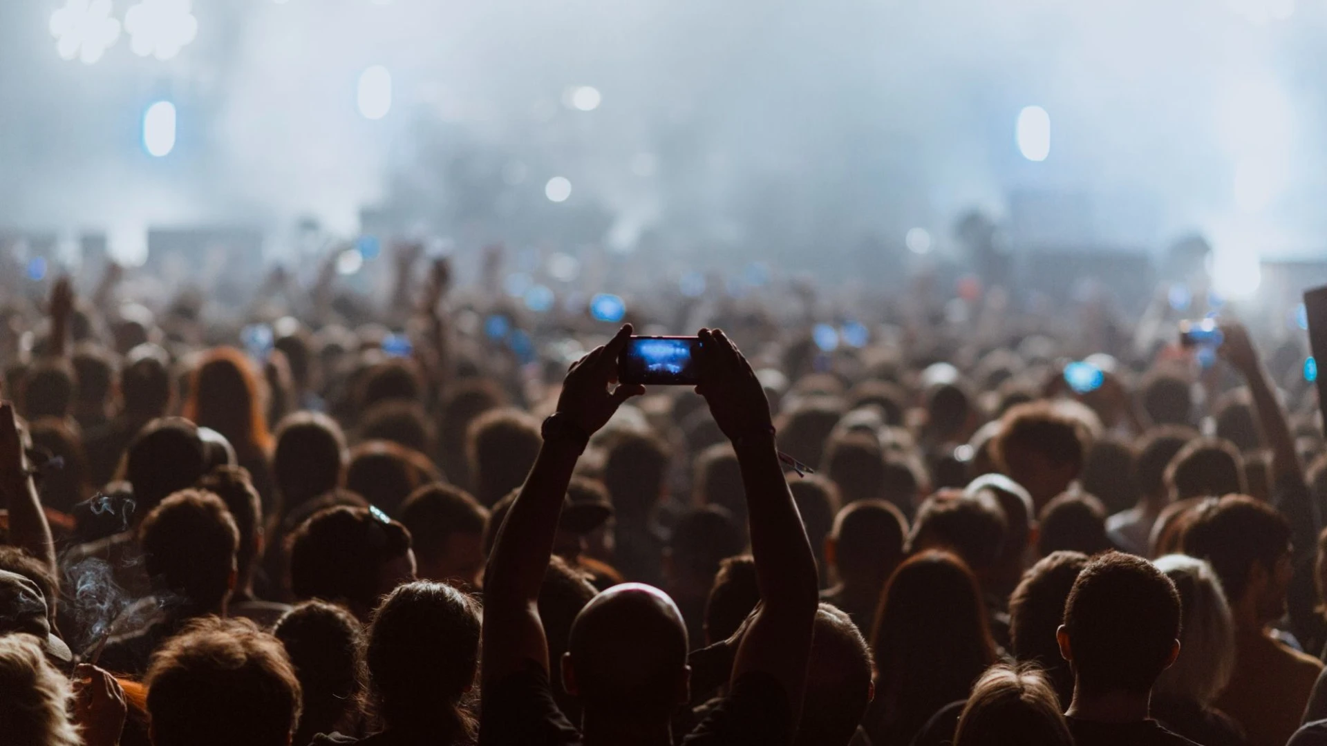 Huge popstar and reality TV favourite pulls out of gig just days beforehand