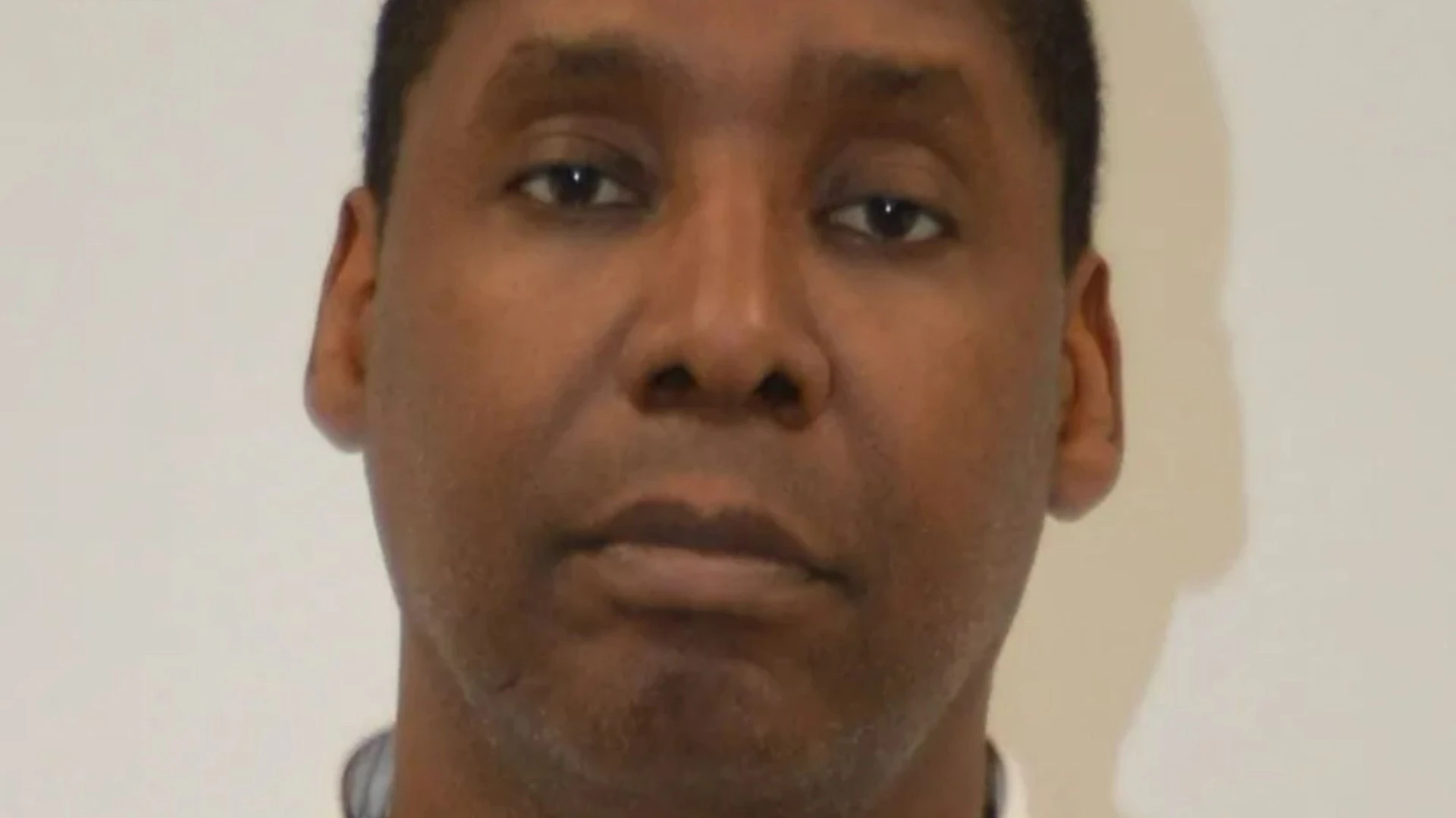 Bargain Hunt star JAILED over terror plot involving art & bloody hate group