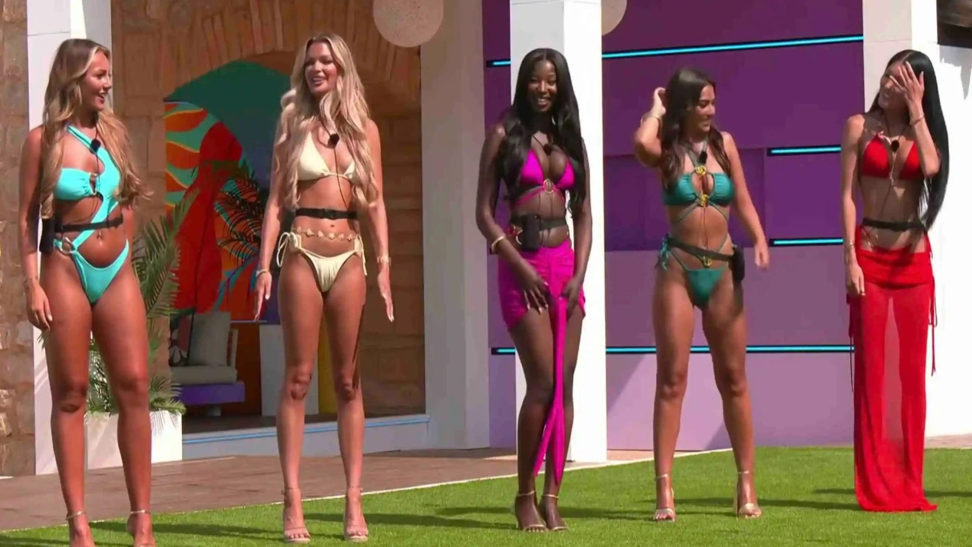 Love Island’s TWO new bombshells revealed - and it’s bad news for villa boys