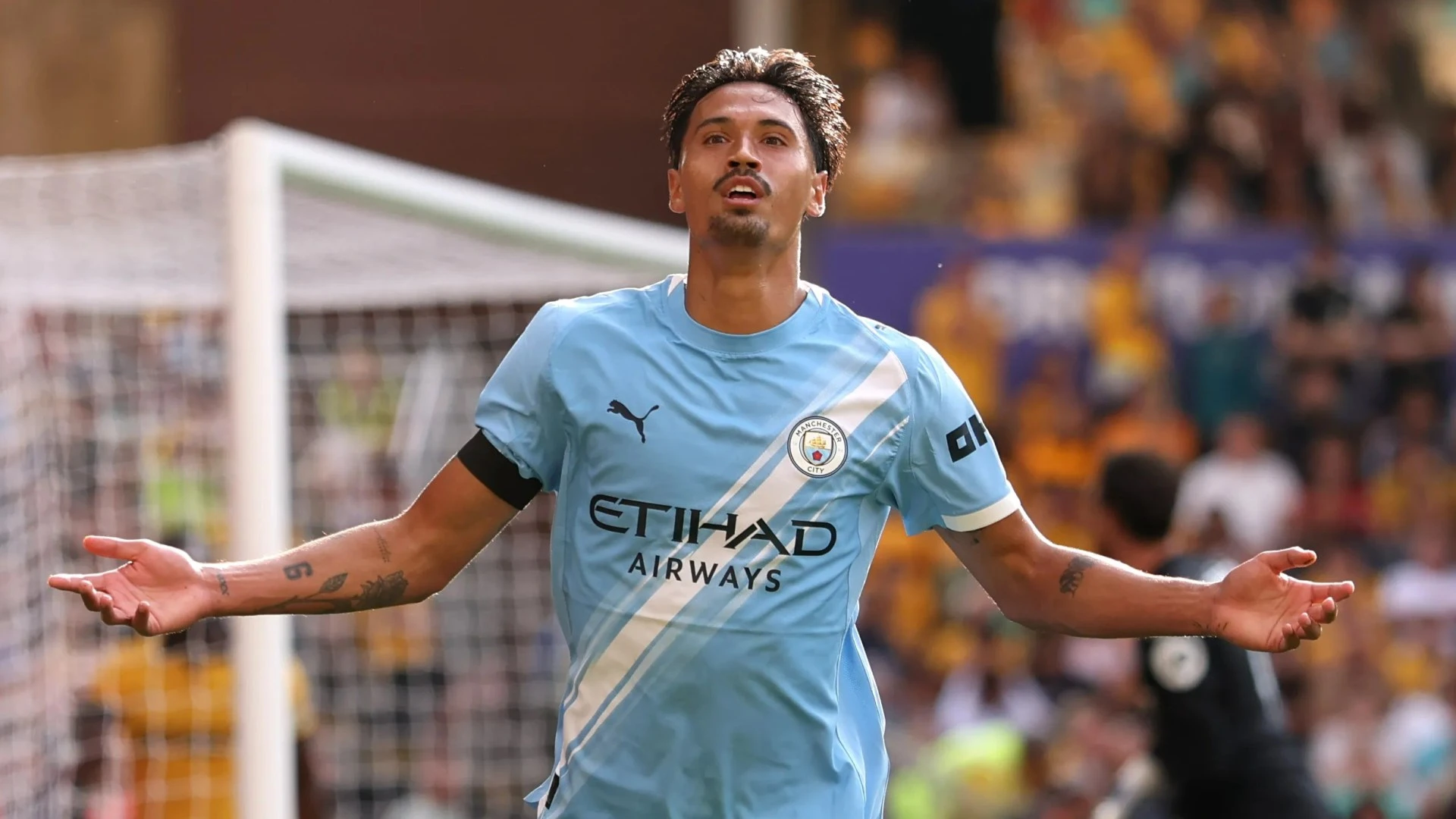 Reijnders announces himself as De Bruyne's replacement as newbies run show