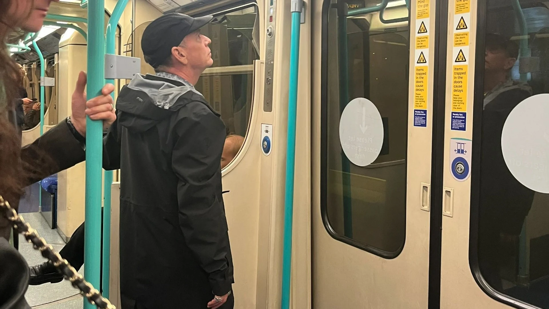 TV legend goes unnoticed by fans as he gets the tube despite HUGE salary