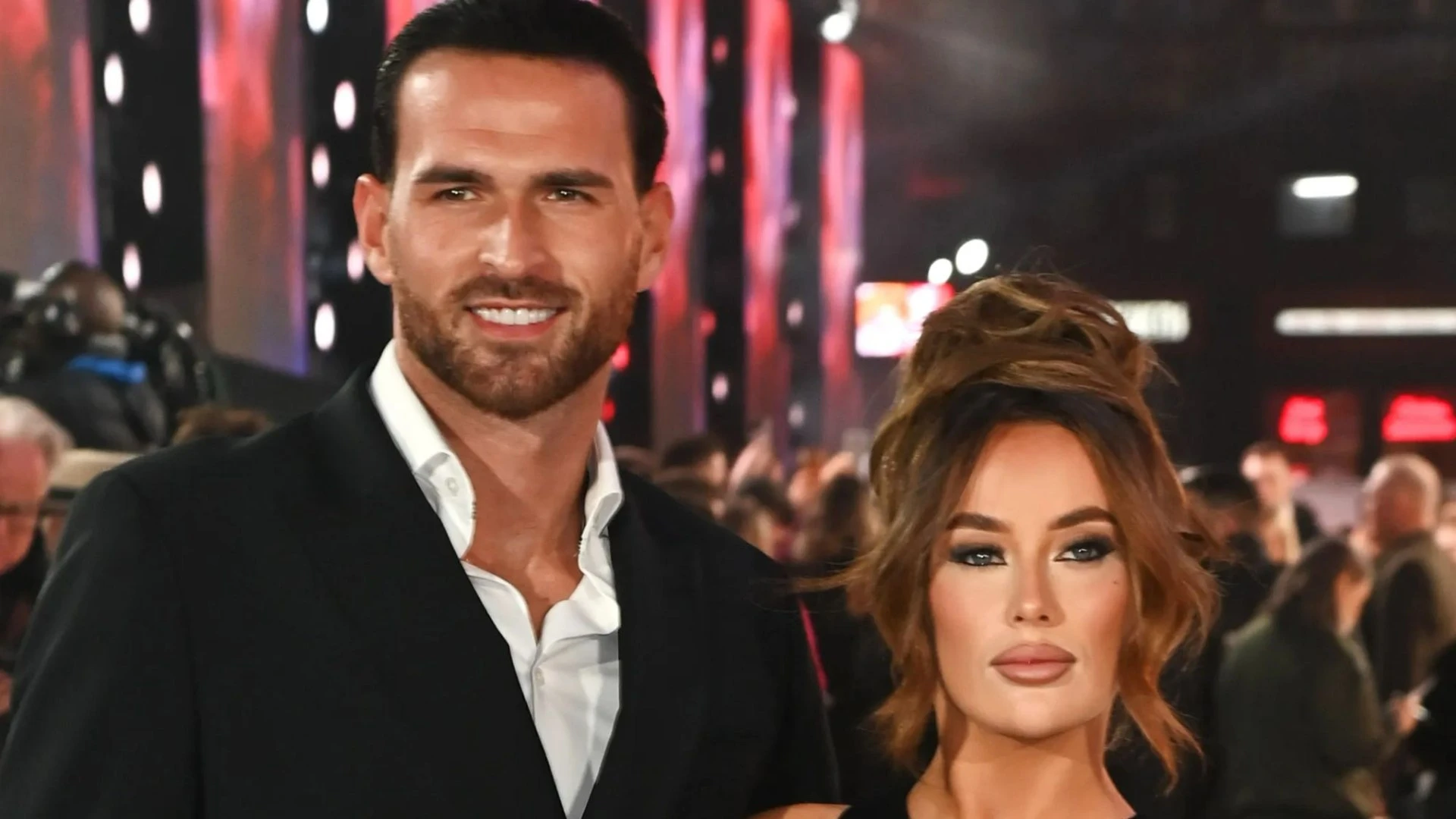 Harriett and Ronnie split fears as he deletes photo & shares cryptic message