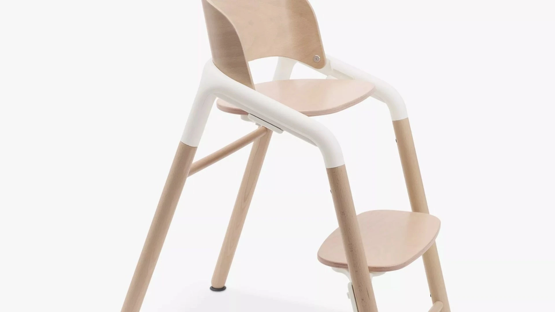 Parents urged to update Bugaboo highchair as kids are at ‘risk of injuries’