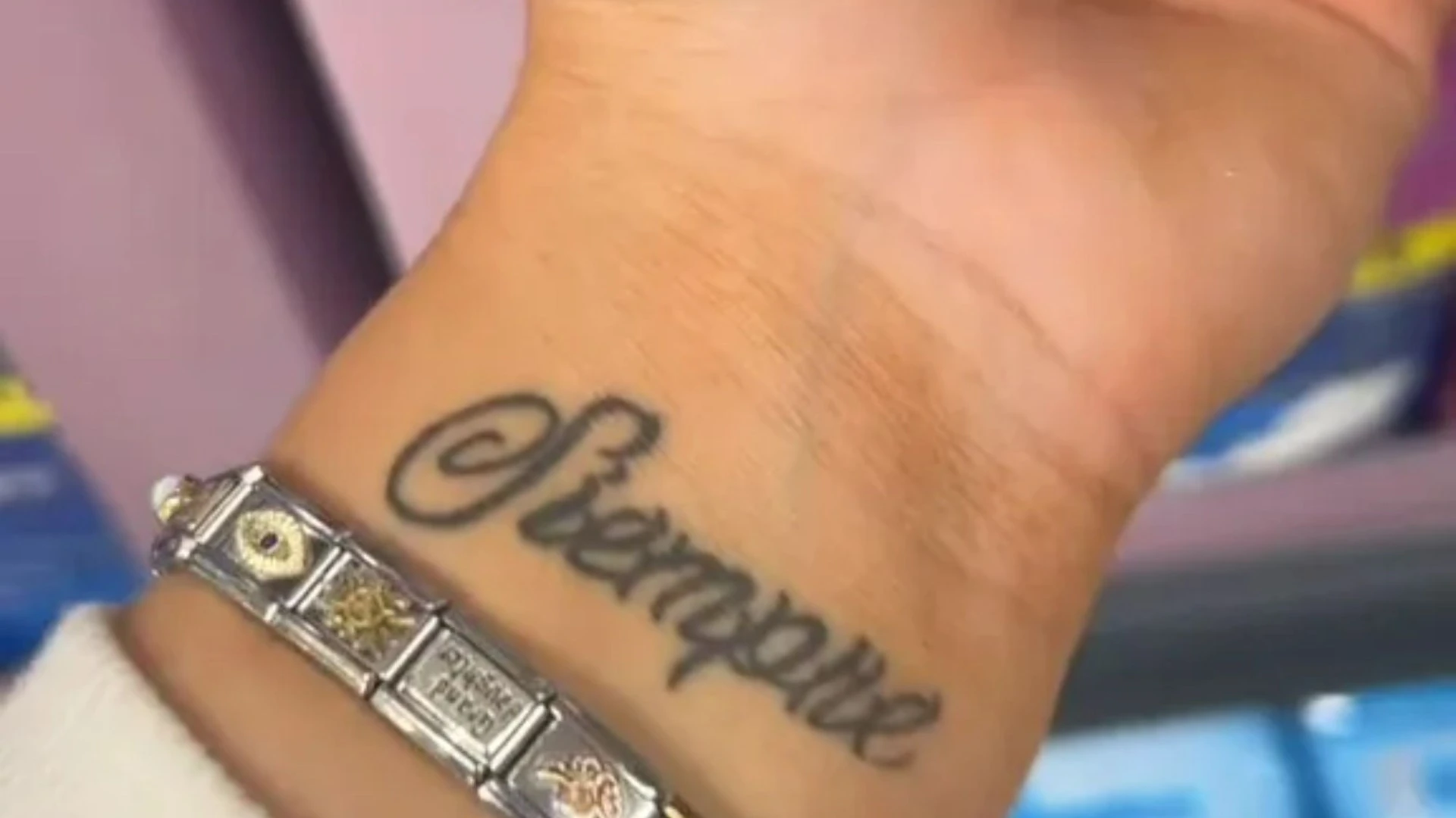 Woman mortified when she steps into a shop & realises her tattoo was a bad idea
