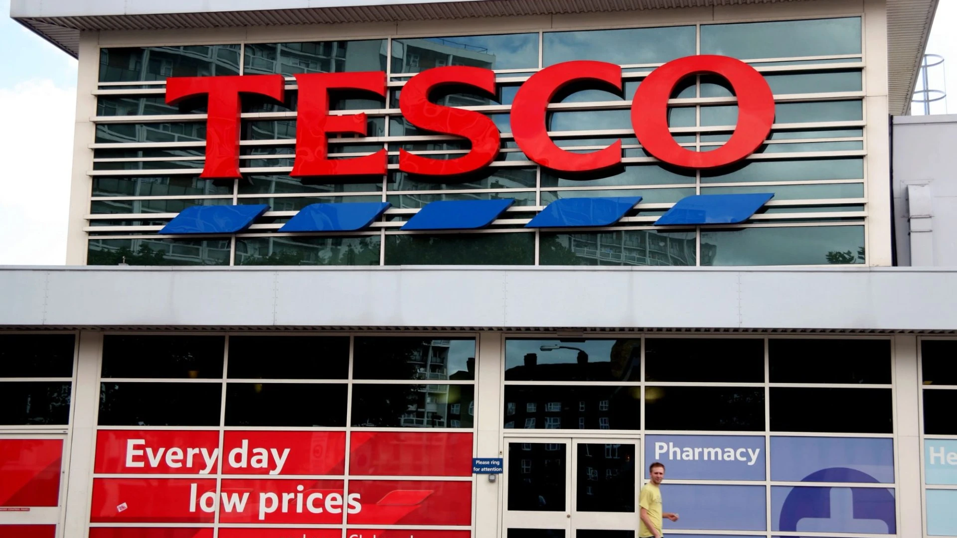 Contaminated cheese urgently recalled in Tesco stores over meningitis fears