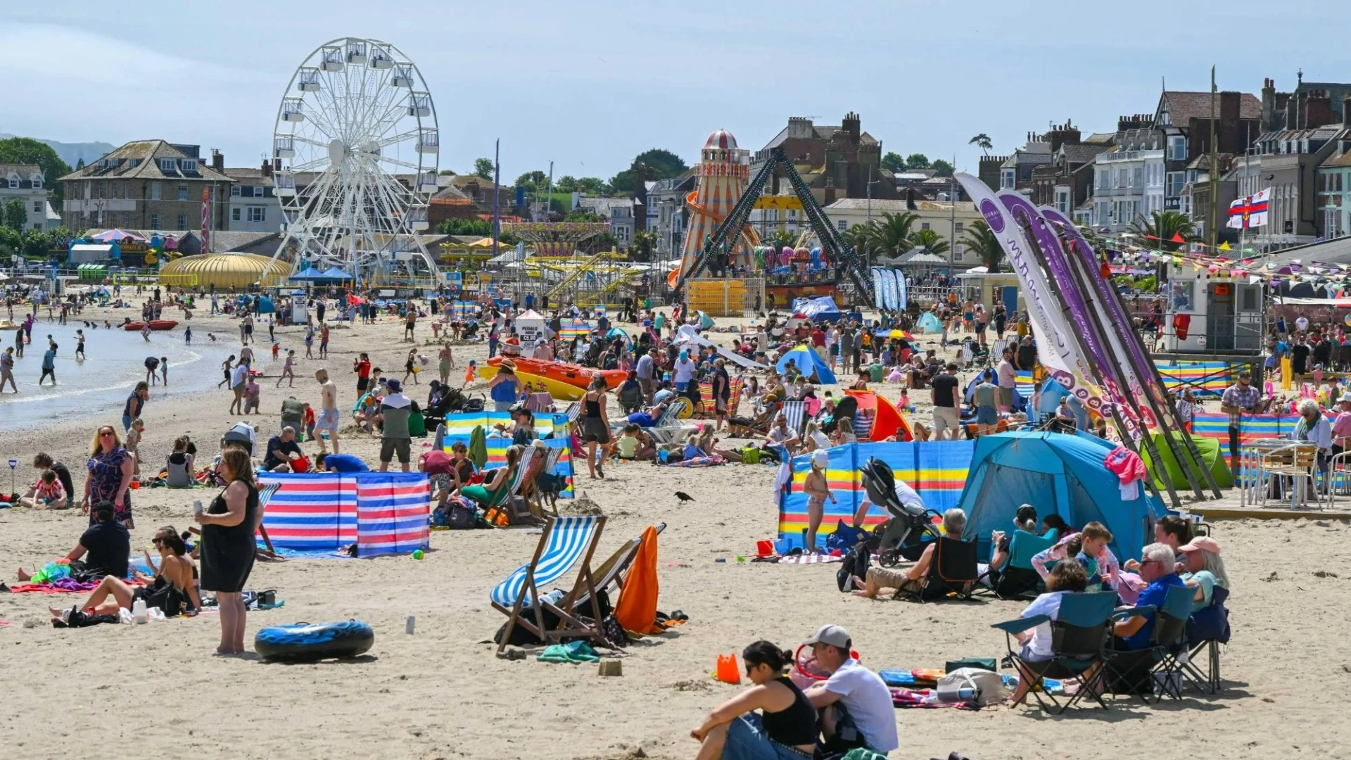 Hundreds of Brits head to beaches as temps hit 26C - but it won’t last long
