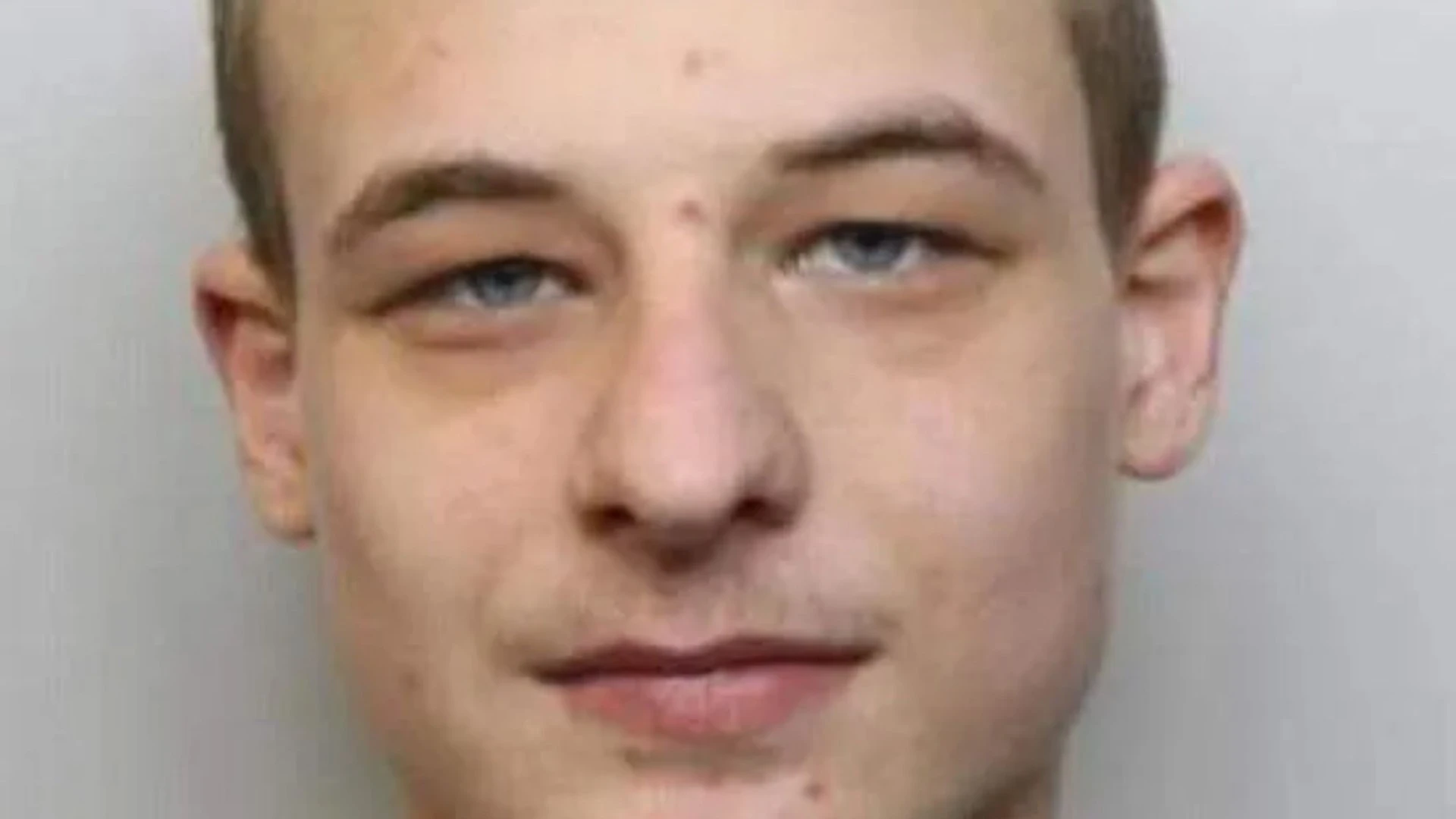 Inmate who stabbed prison guard revealed as serial knifeman Muslim convert