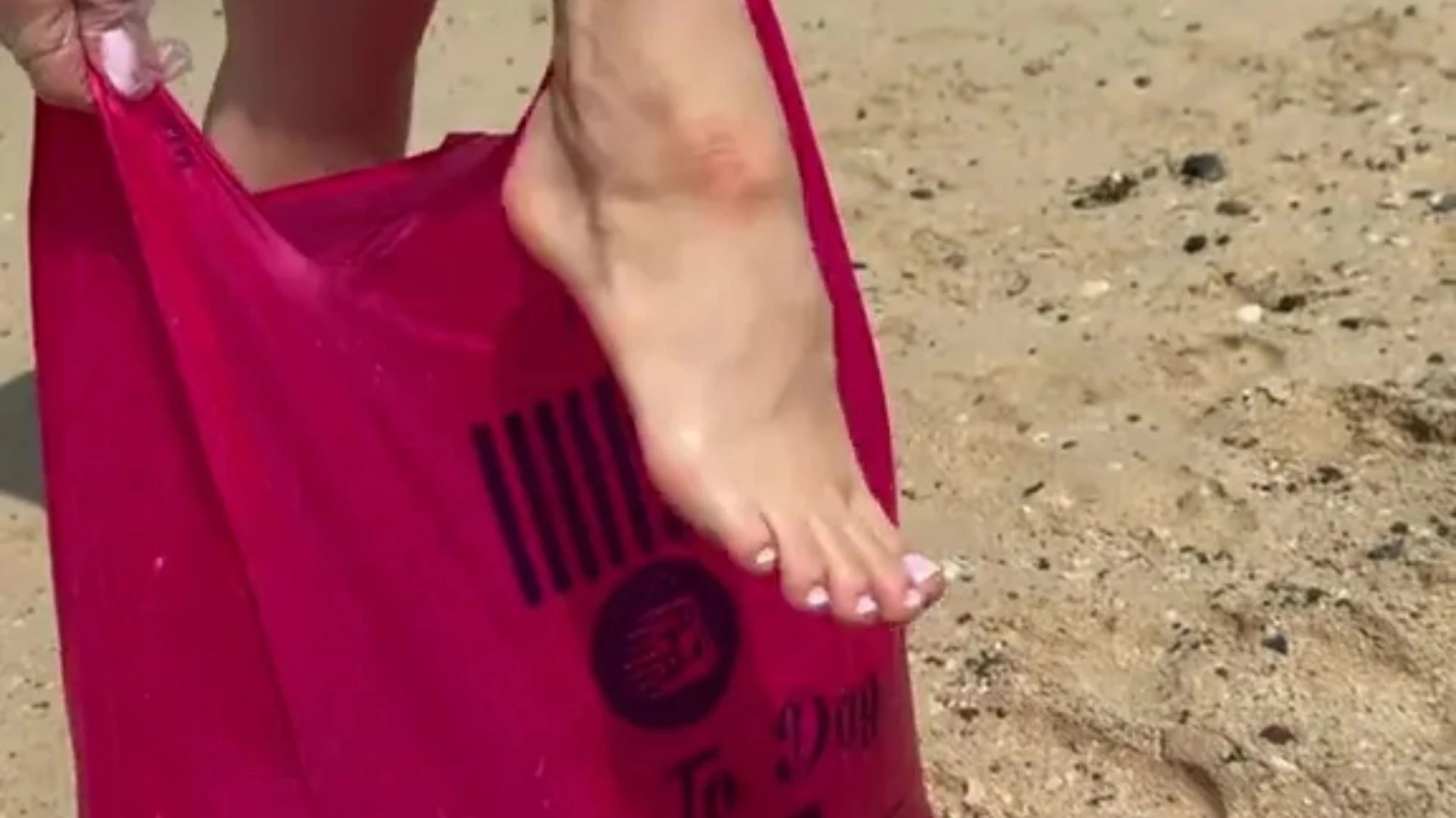 Woman shares hack that's 'mum's best friend' as families go to the beach
