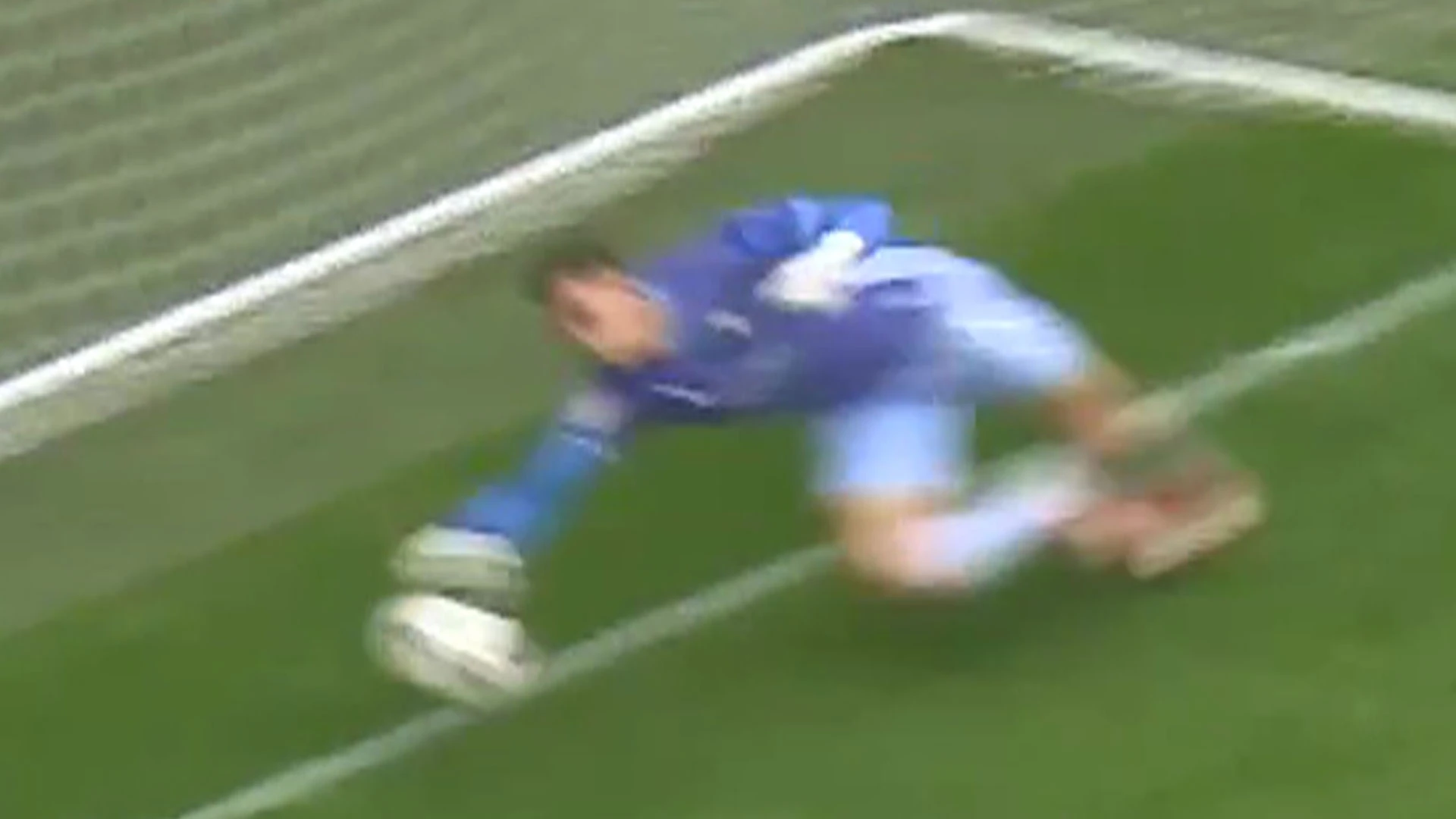 Man Utd fans in tears as footage emerges of on-loan Radek Vitek's wondersave