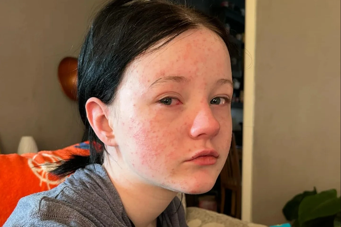 Hunt for vulnerable schoolgirl, 13, as desperate mum pleads 'come home safe'