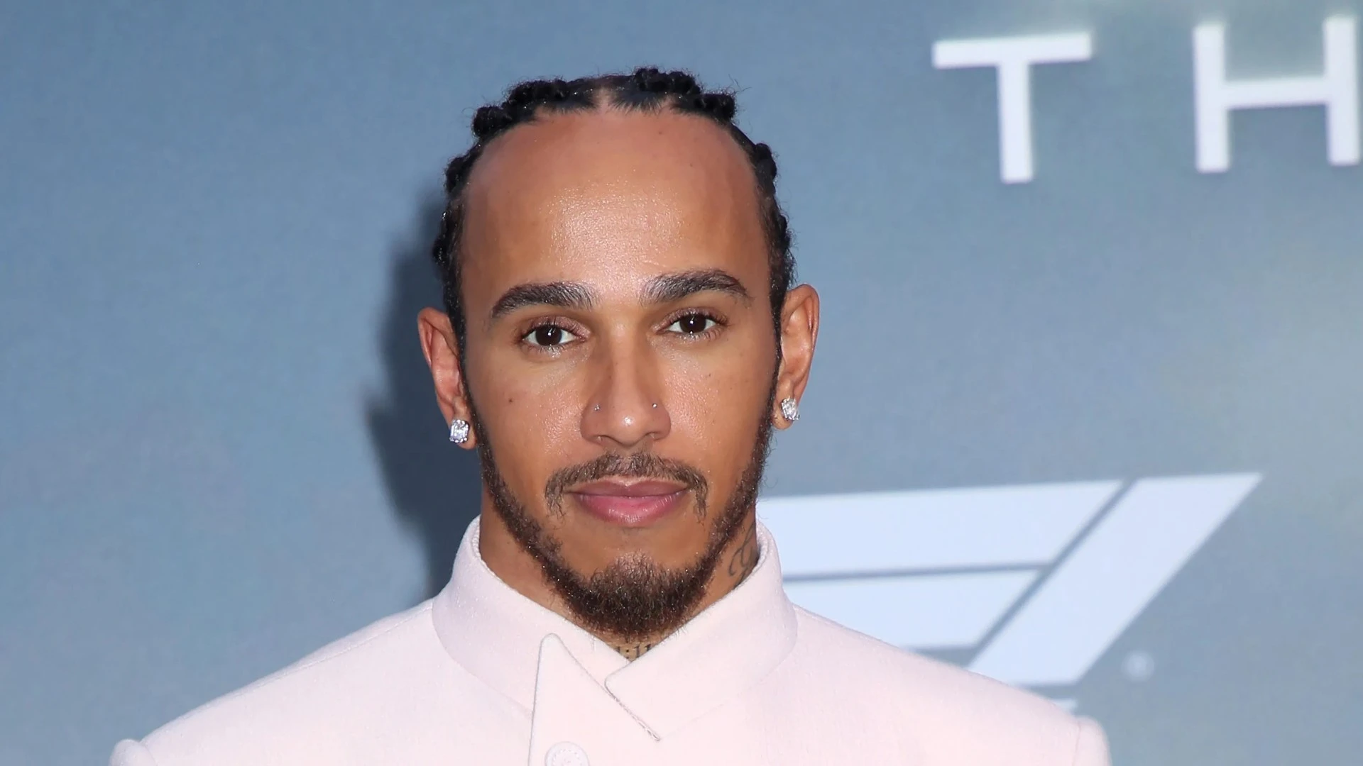 Lewis Hamilton & Leo DiCaprio’s burger chain enters liquidation shutting 8 sites