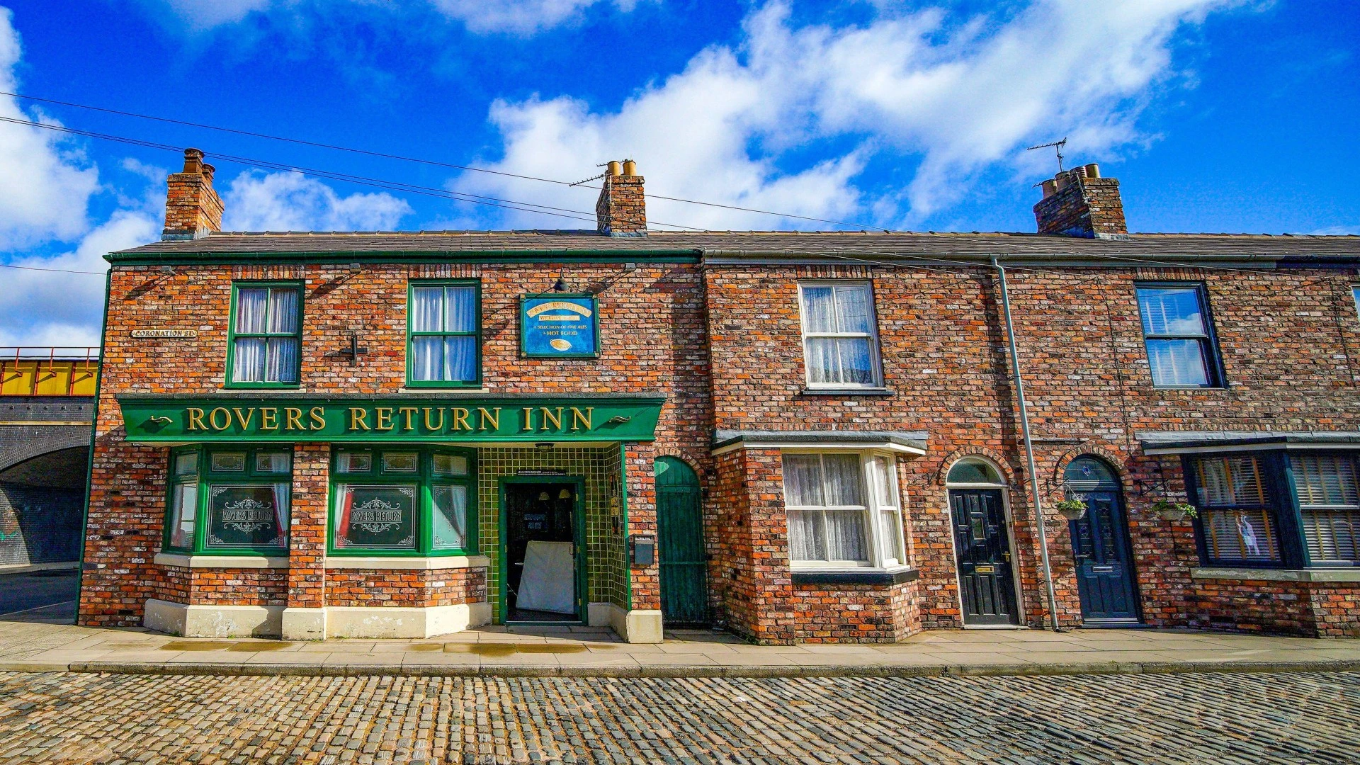 Coronation Street legend joins BBC soap 28 years after steamy cobbles role