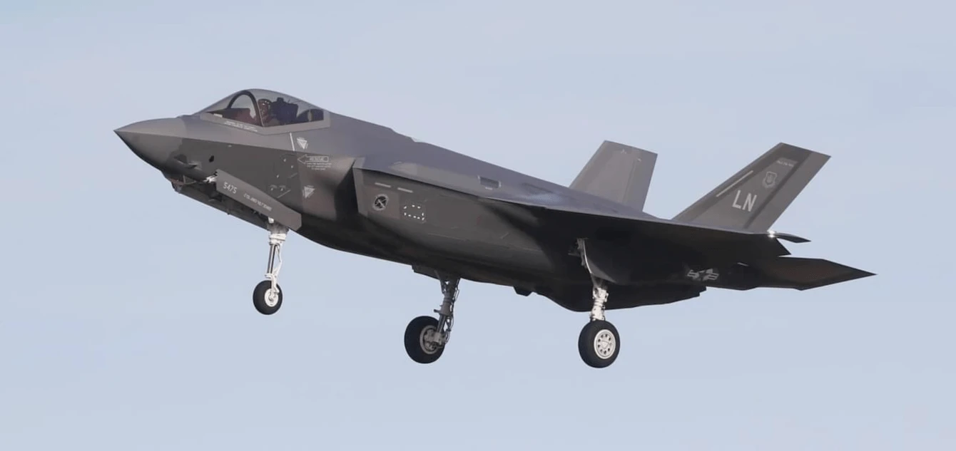 UK’s arsenal of nuclear bomber jets to be protected by 5ft garden FENCE