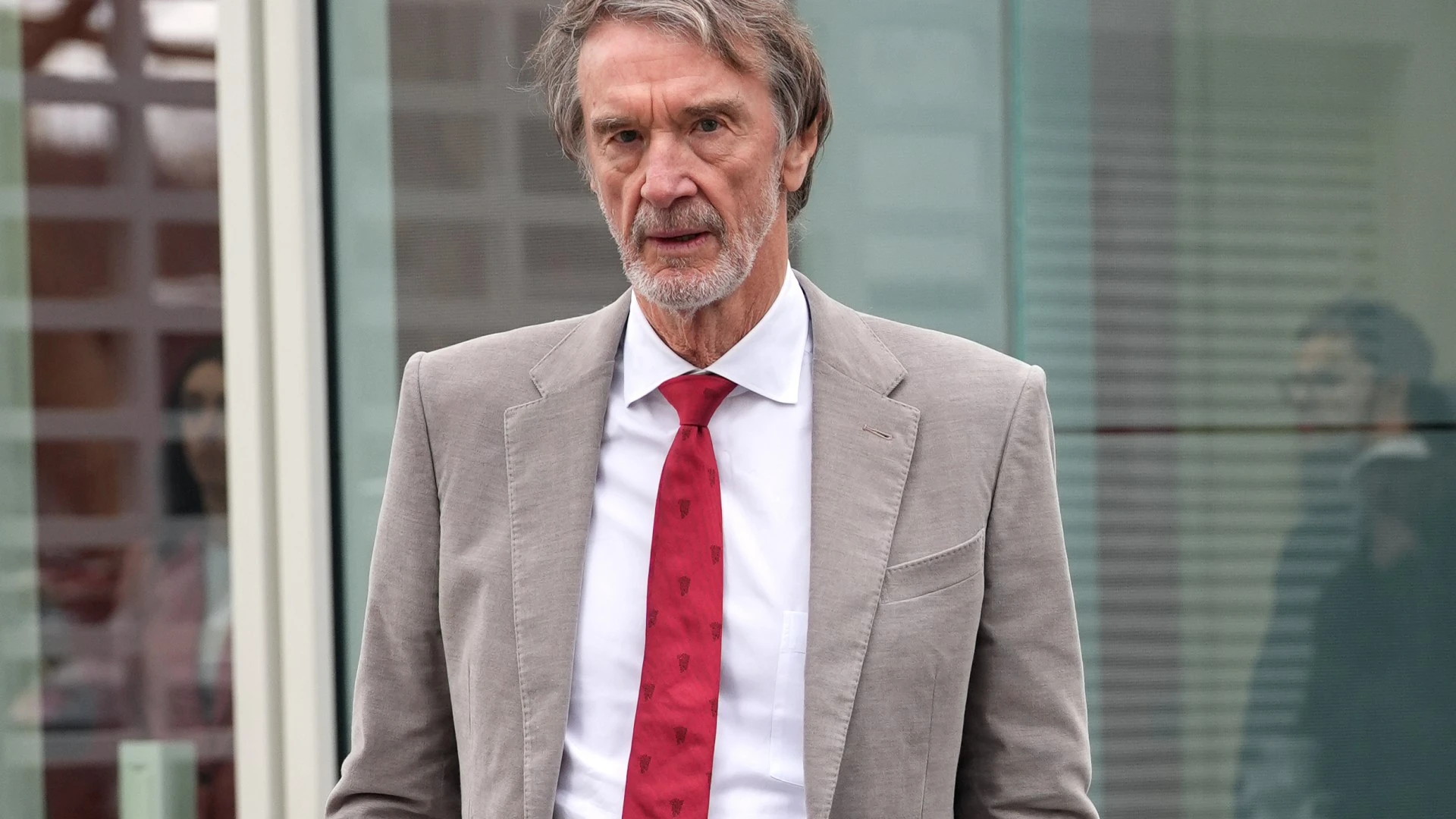 Man Utd 'axe longest-serving worker' as part of Ratcliffe's cost-cutting blitz