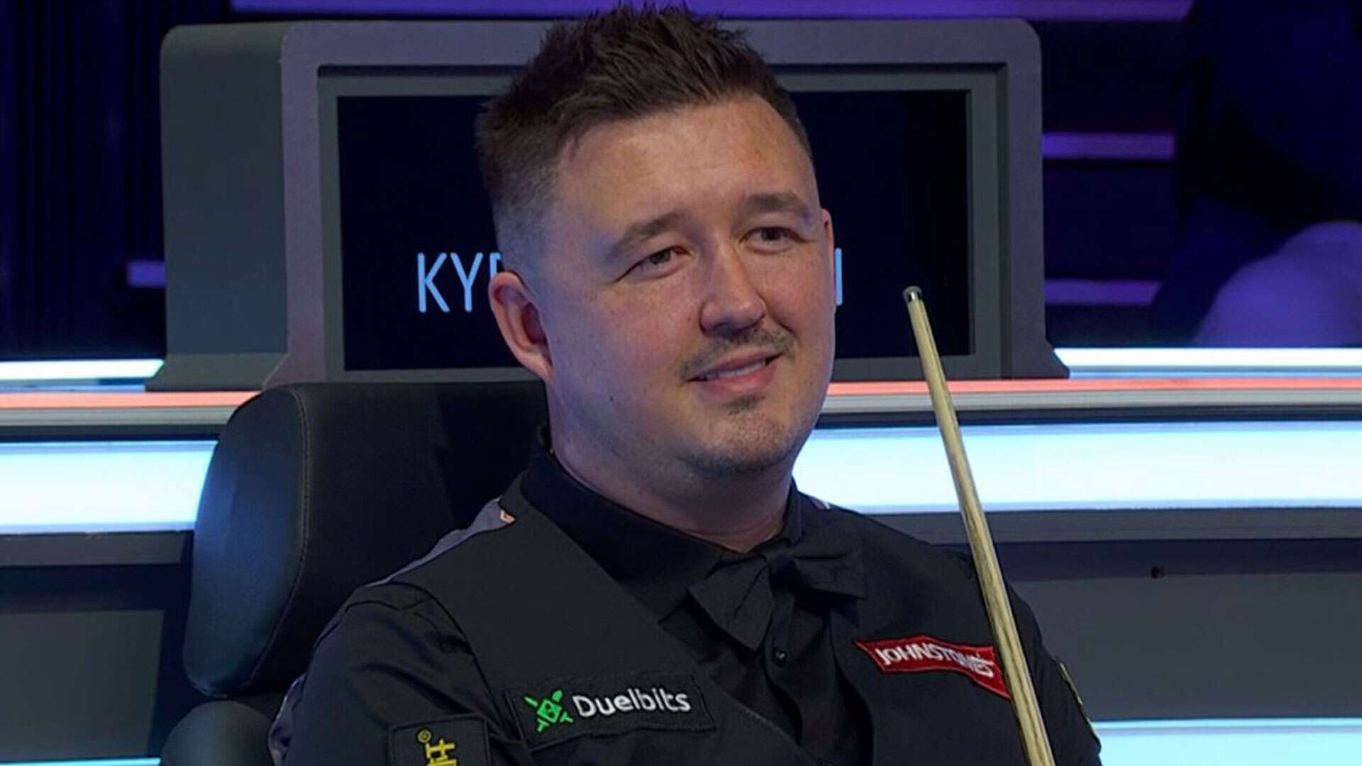 'Let's have a re-rack then', jokes snooker world champ as Masters crowd erupts