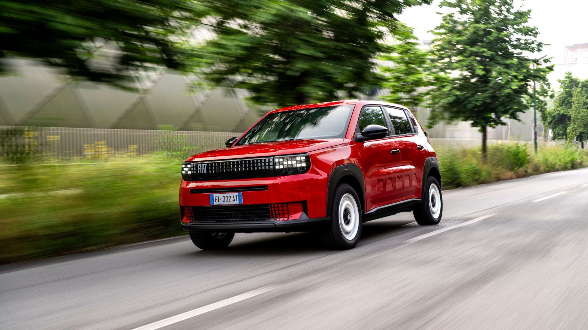 Fiat Grande Panda hybrid is a bigger & better £19k version of Italian classic