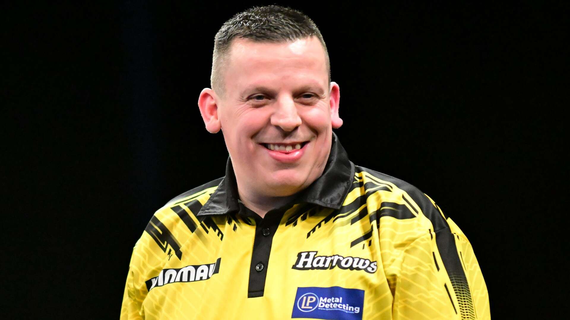 'Don't know if can say this' - Darts star on 'out of control' Dave Chisnall