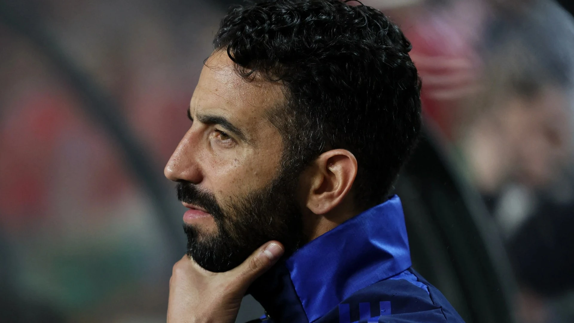Man Utd fans moan as they're linked with shock Prem defender