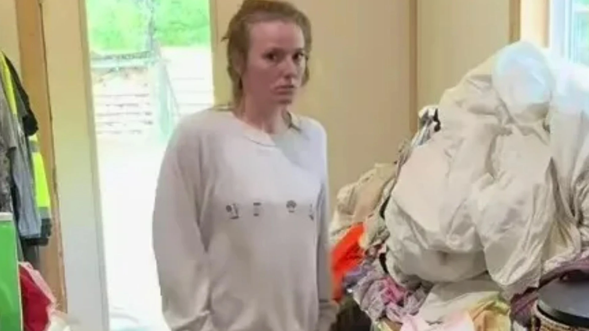 I have 5 kids at 27 - trolls say there's 'no excuse' for my ‘disgrace’ of a home