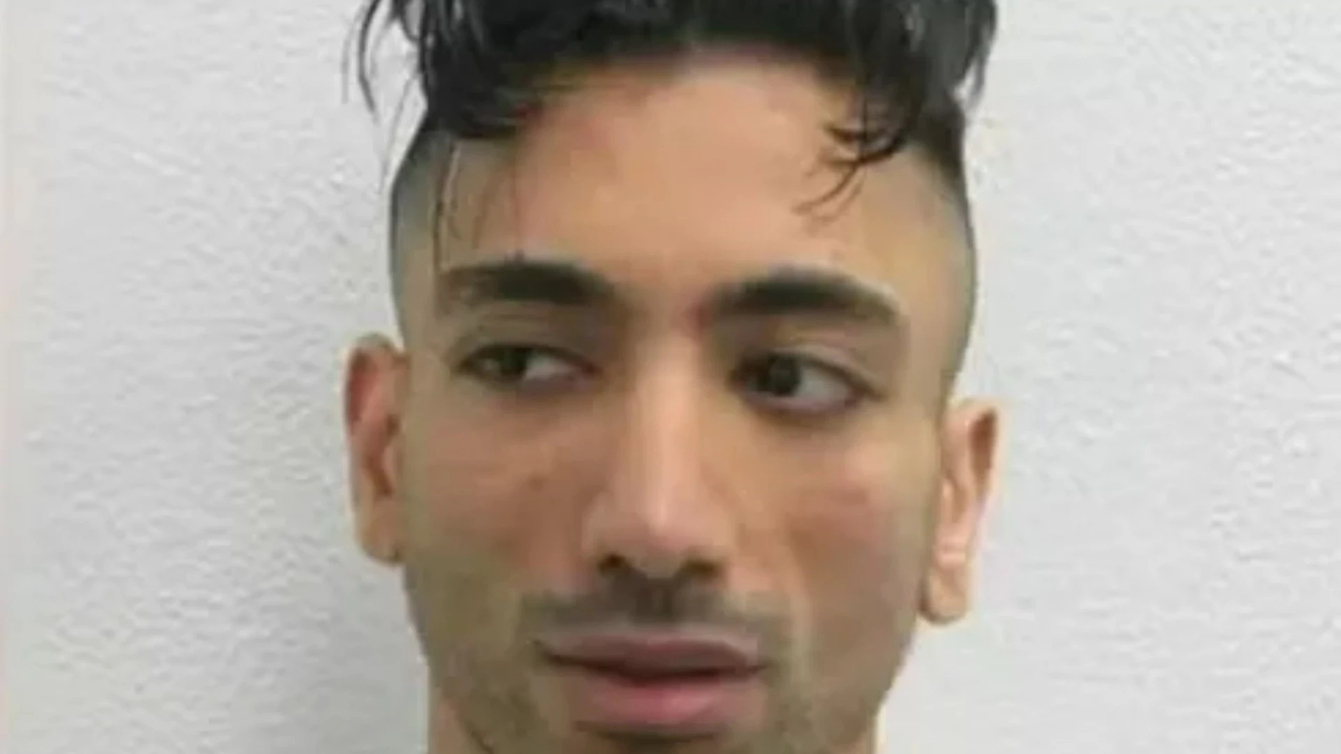 Brit paedo behind fake Disneyland wedding ‘took bride, 9, & her mum on hols’