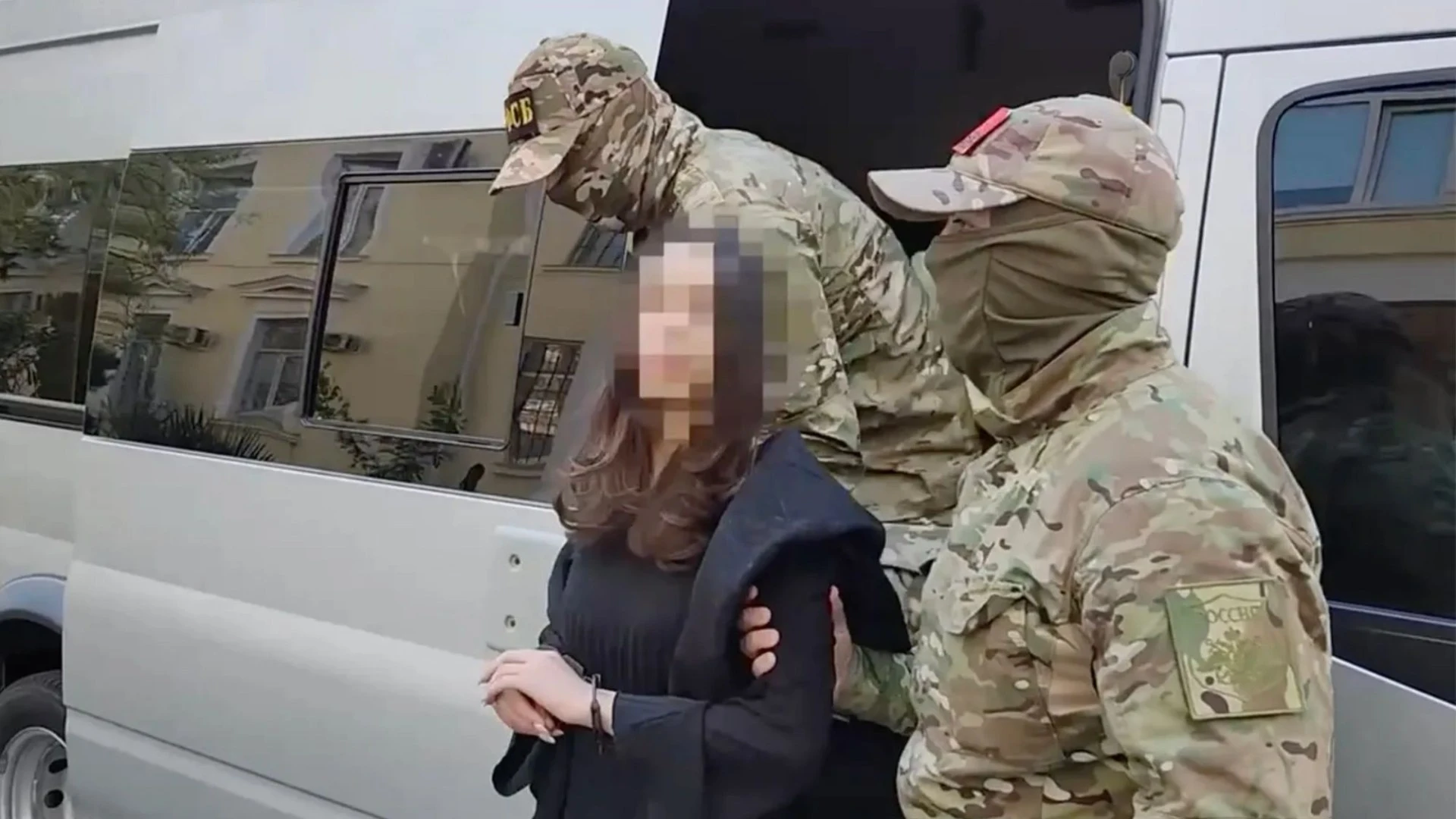 Gun & sword toting anime cosplayer 'tried to blow up Russian military officer'