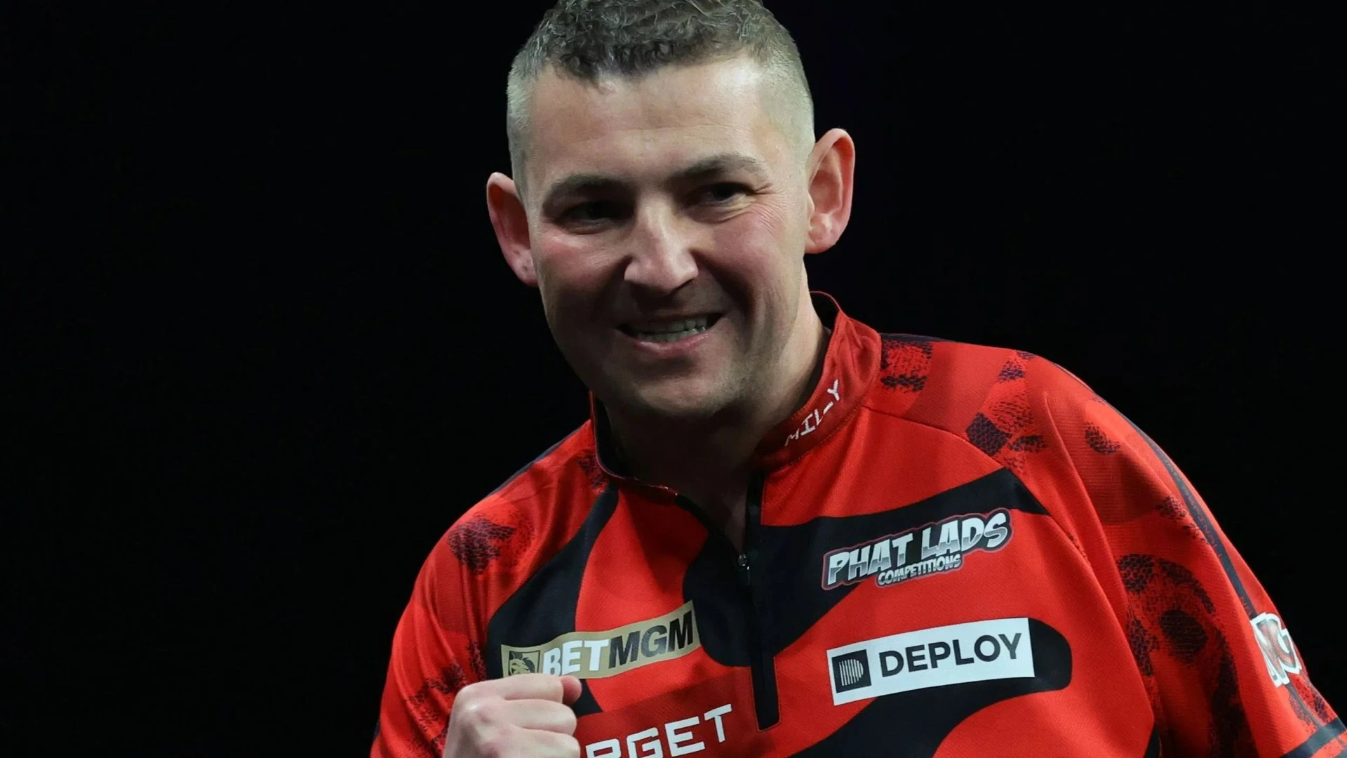Aspinall slams attacks on darts rival but admits 'my mates can't stand him'