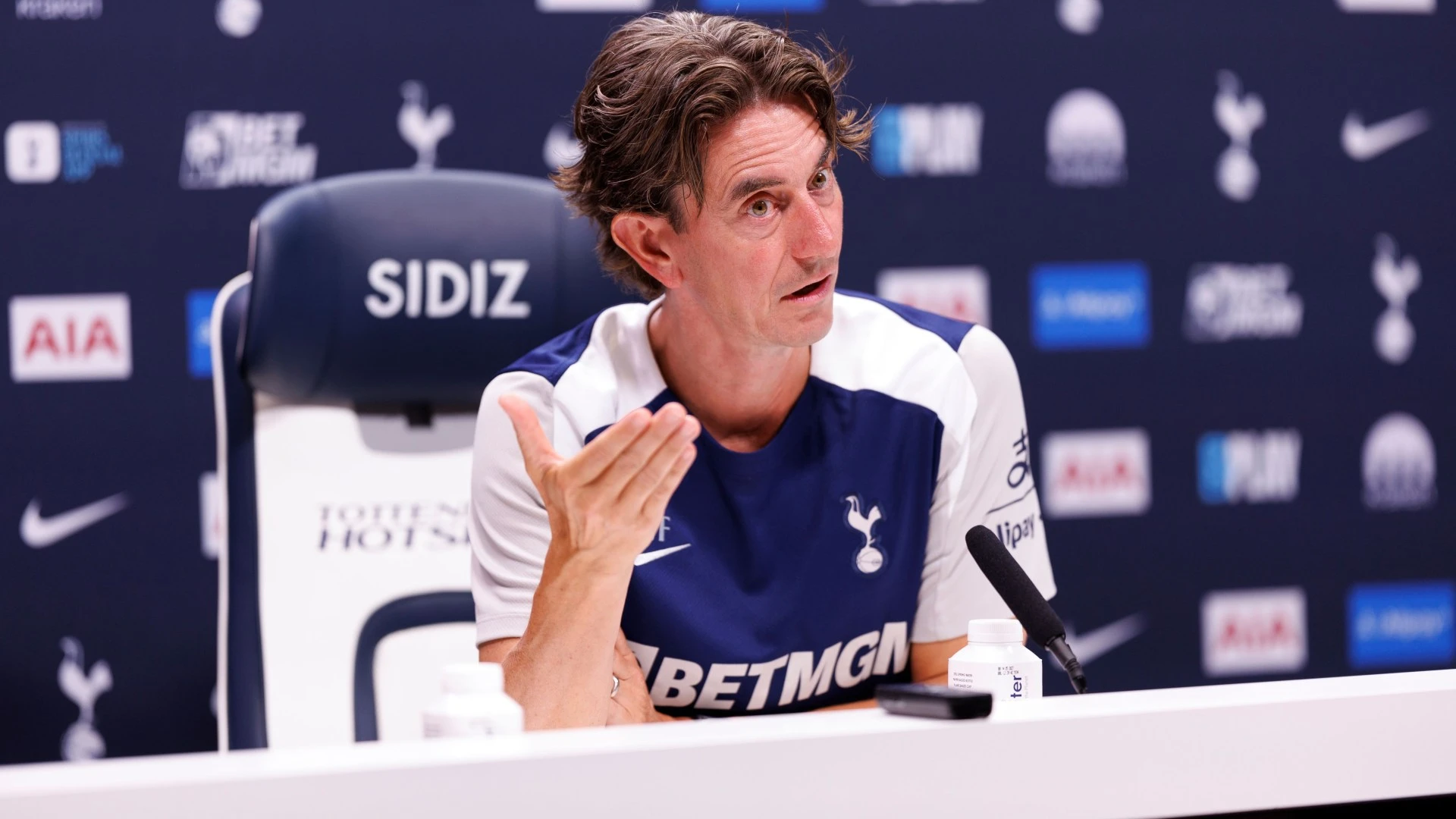 Tottenham 'set to hijack PSG transfer for Prem ace, 22’ after £55m bid rejected