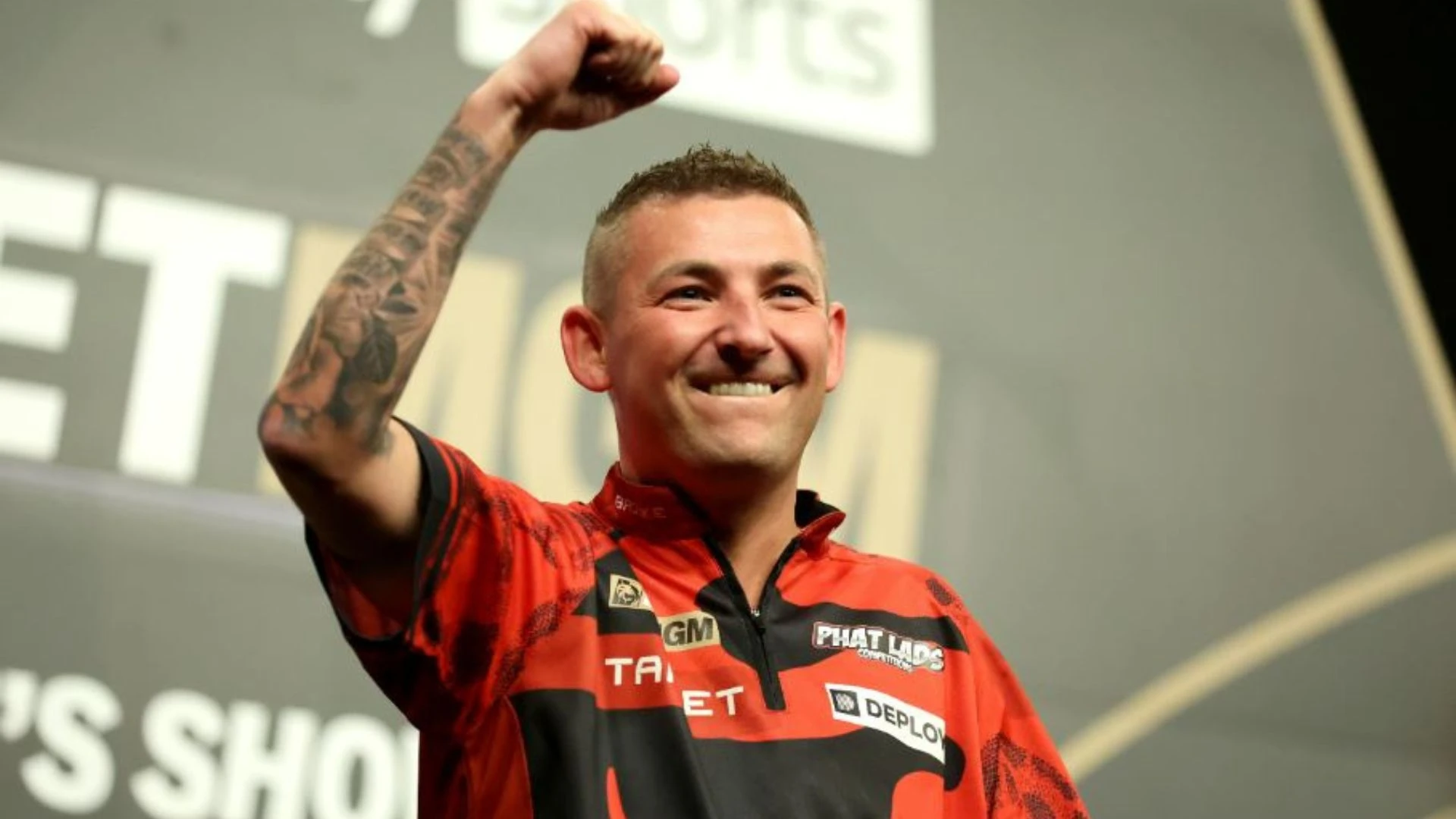Littler into final after Aspinall into play-offs with win over MVG