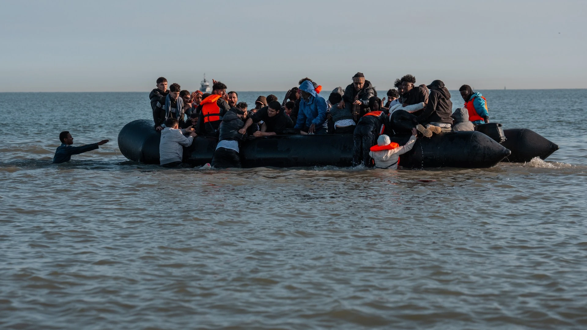 Illegal migrant crosses Channel every 5 MINS in near-record week of arrivals