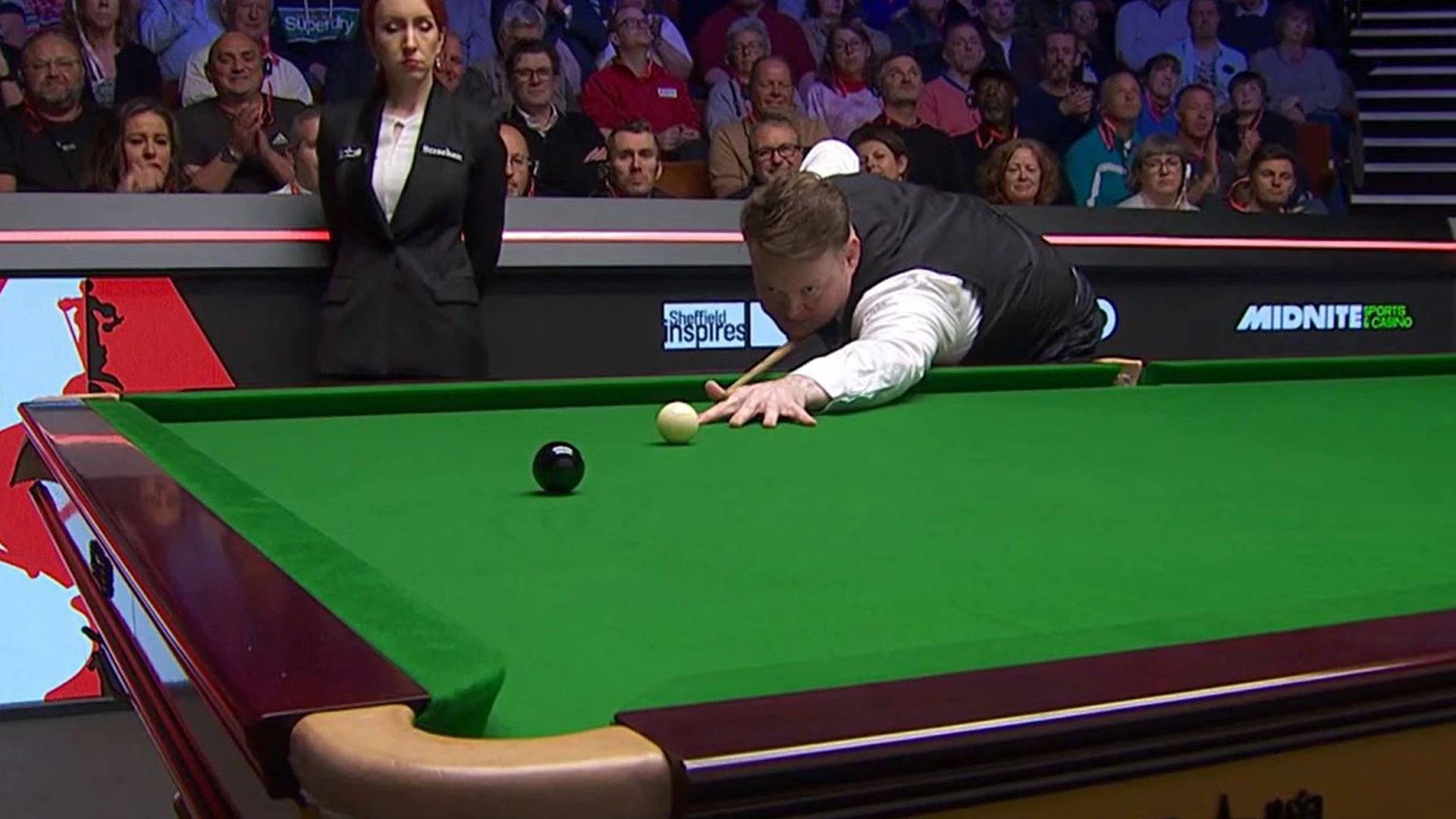 'Magician' Murphy's trick shot on final black leaves snooker fans in shock