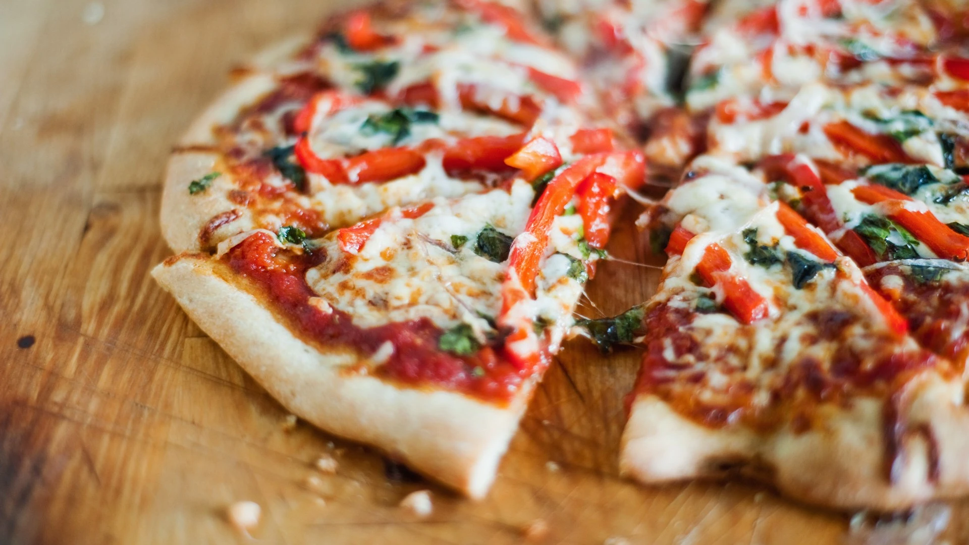 Thousands of 'contaminated' pizzas are urgently recalled in UK over health risk