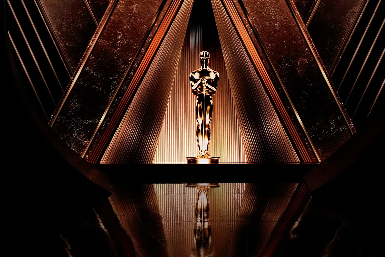 Oscars parties flop as ‘30%’ of guests show up & ‘$700k’ in food & booze wasted