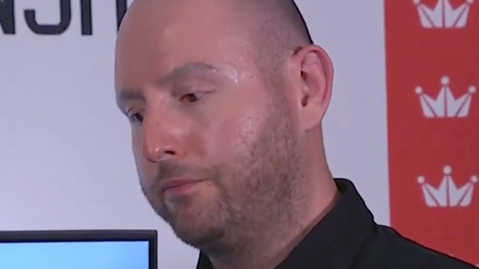 Snooker star apologises to rival on live TV after World Championship clash