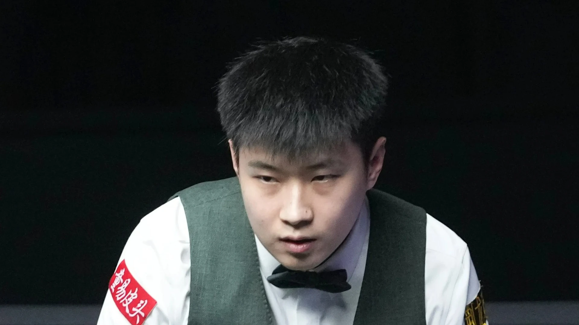 Snooker champ Zhao Xintong falls victim to Ding Curse at Shanghai Masters
