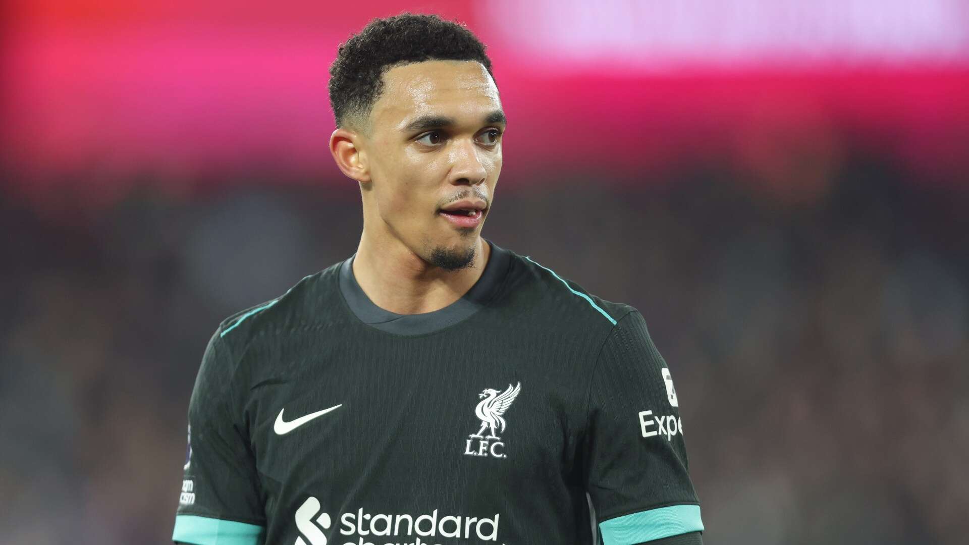 'Trent's gone then' - Fans think Liverpool deal spells end for Alexander-Arnold