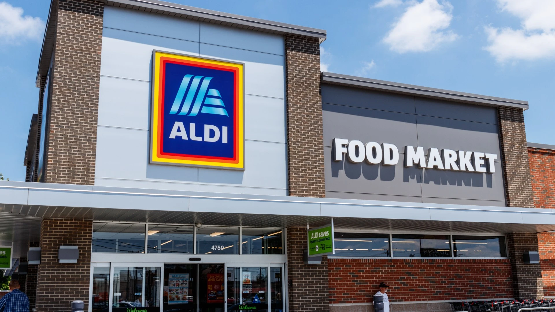 Aldi shoppers hail viral 99p cleaning spray that leaves every room spotless