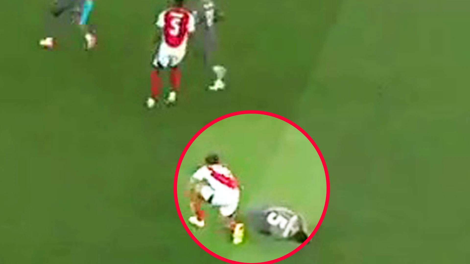Eagle-eyed Arsenal fans spot what 'naughty' Lewis-Skelly did to Bellingham
