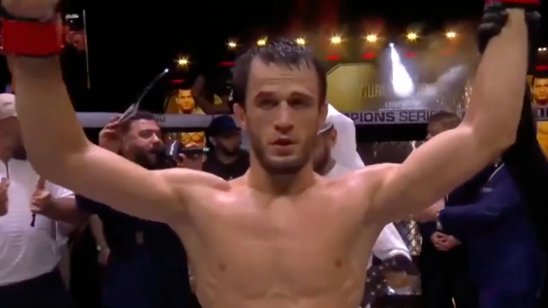 Epic rematch goes the distance as lightweight champ is crowned