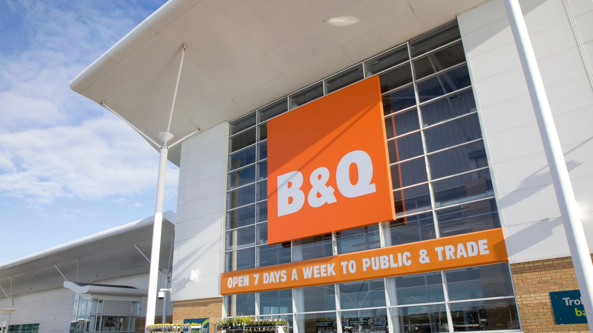 B&Q Summer Bank Holiday 2025 opening times: What time are stores open on May 26?
