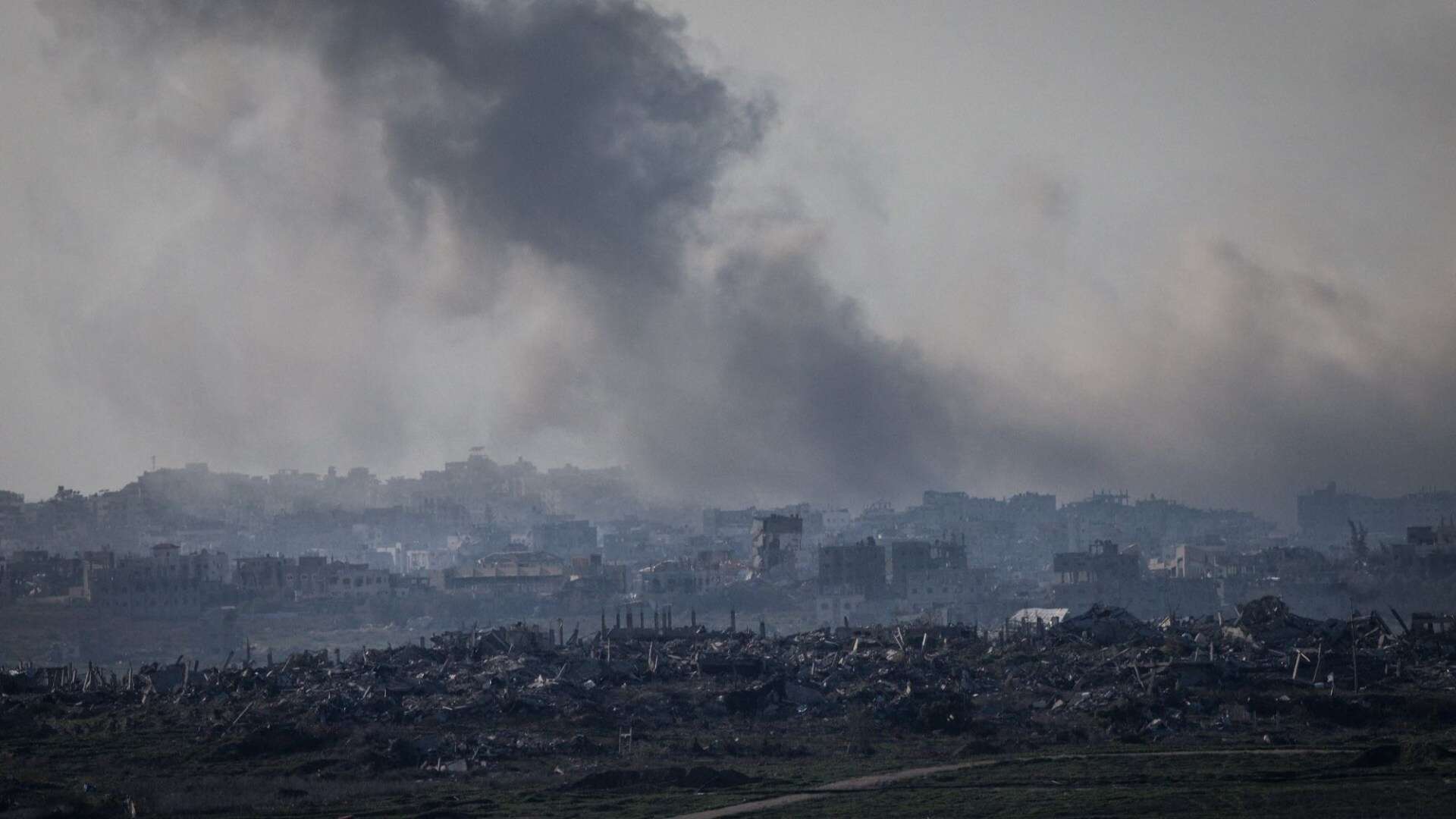 Israel ceasefire on brink of COLLAPSE over hostage fears, says Netanyahu