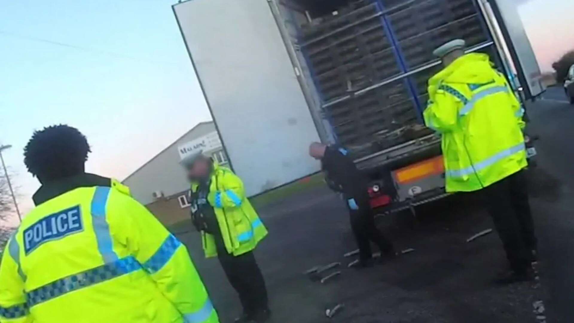 2 teens & 5 others rescued from cucumber lorry after screaming 'I can't breathe'